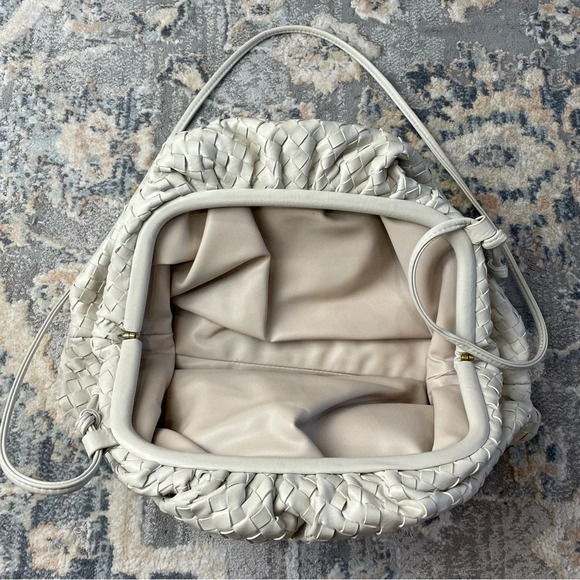 Dumpling woven bag medium - Picture 4 of 4